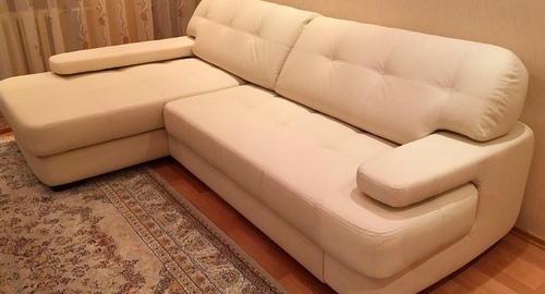 Обивка углового дивана.  Сходня